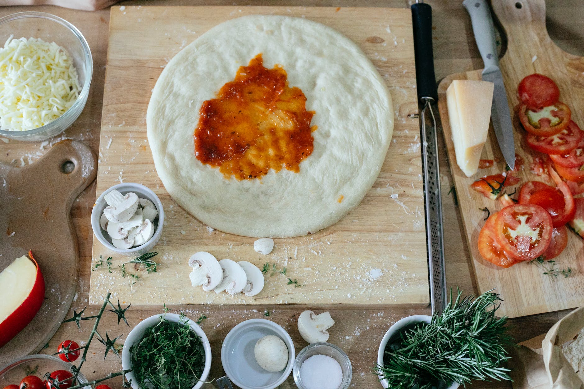 Try out these 4 Homemade Pizza Recipes