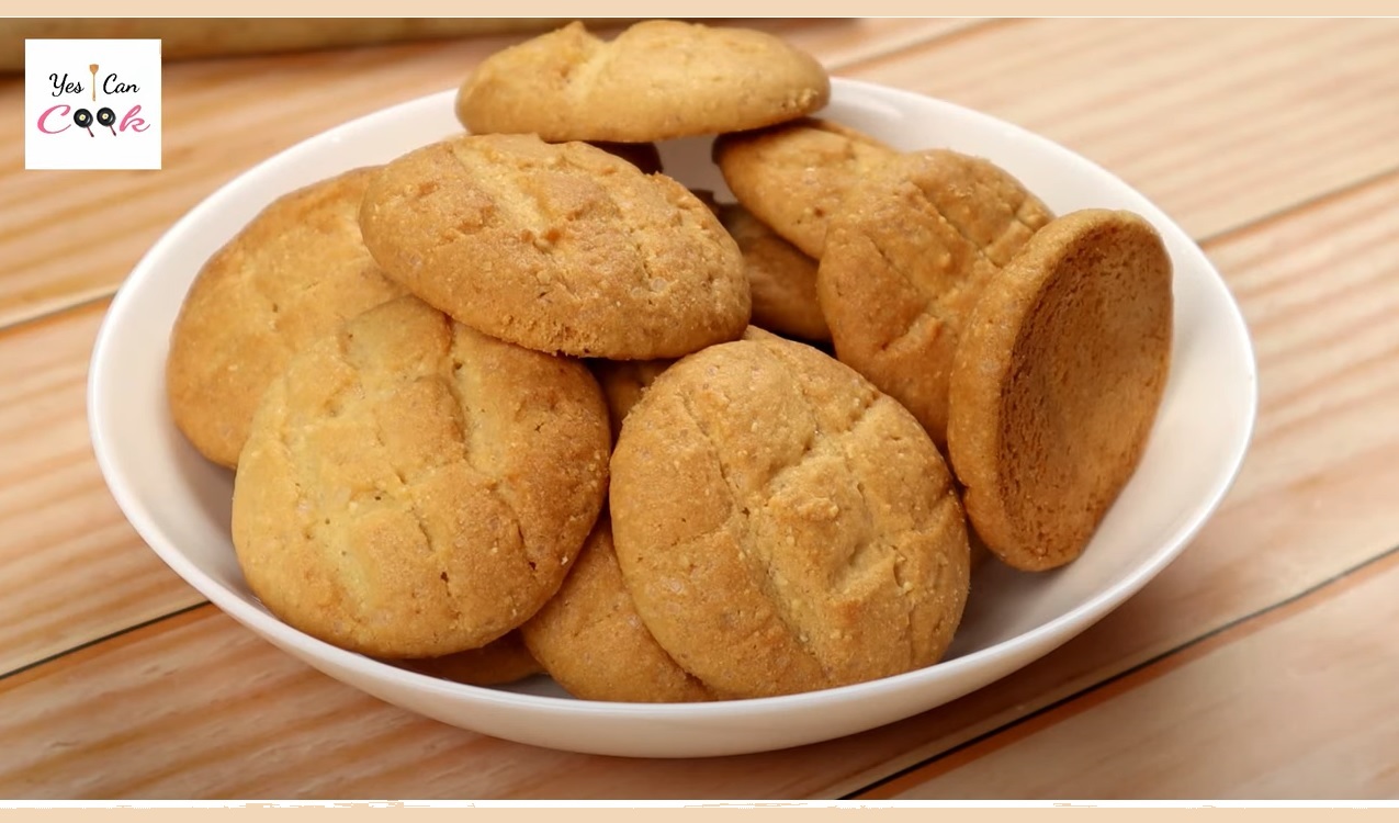 How to make delicious Almond Cookies at home