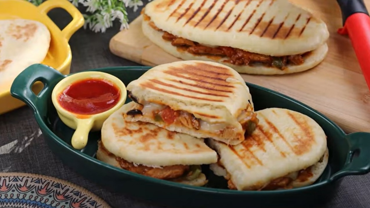 Chicken Panini Sandwich and Panini Bread Recipe